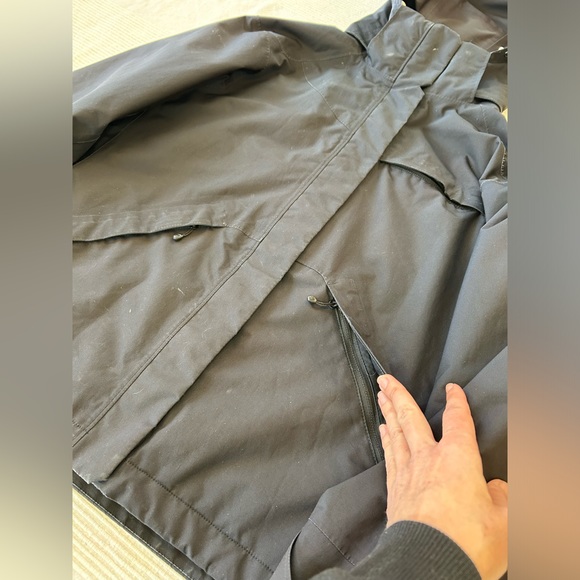 MEC Eco Storm Shell Rain Jacket Windbreaker - Picture 8 of 15